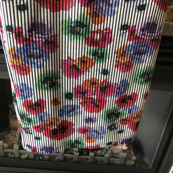 Zara small skirt with stretch - Picture 3 of 6